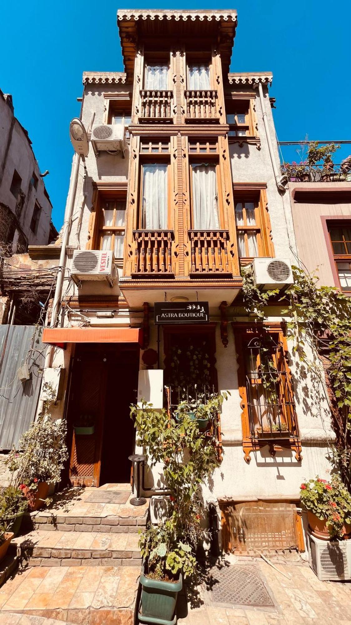 Astra Boutique Hotel Istanbul Exterior photo